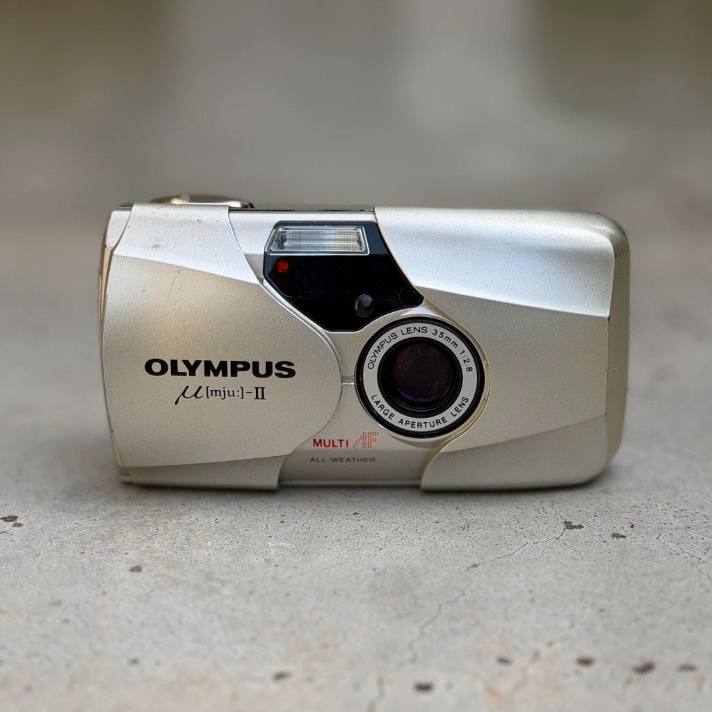 The Olympus µ[mju:]-II prize camera, front view